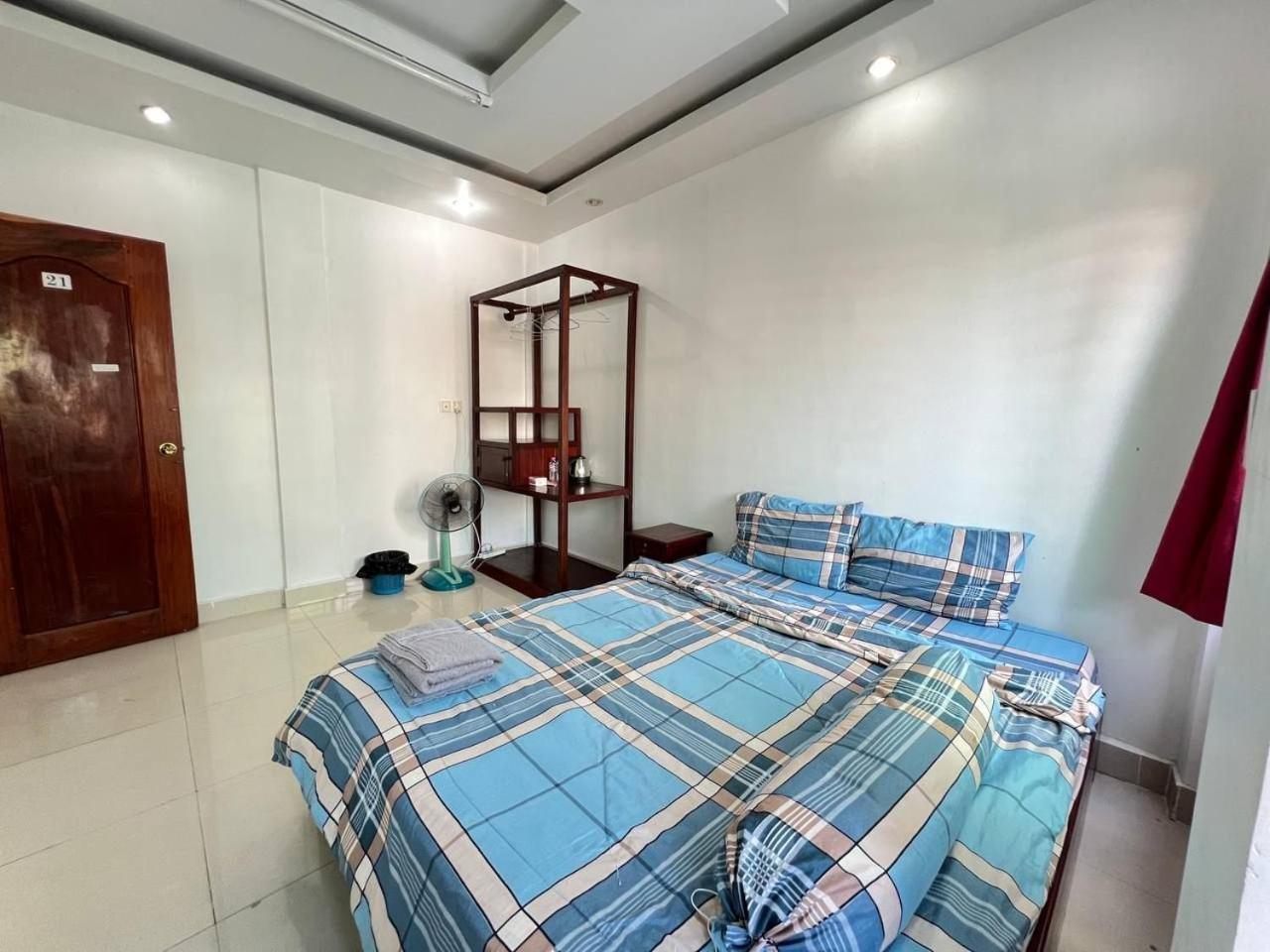 The Moonvine On 360 Daire Phnom Penh Dış mekan fotoğraf